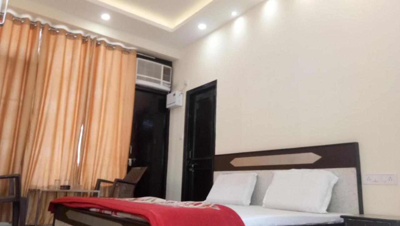 Hotel Orange Classic Rishīkesh Zewnętrze zdjęcie
